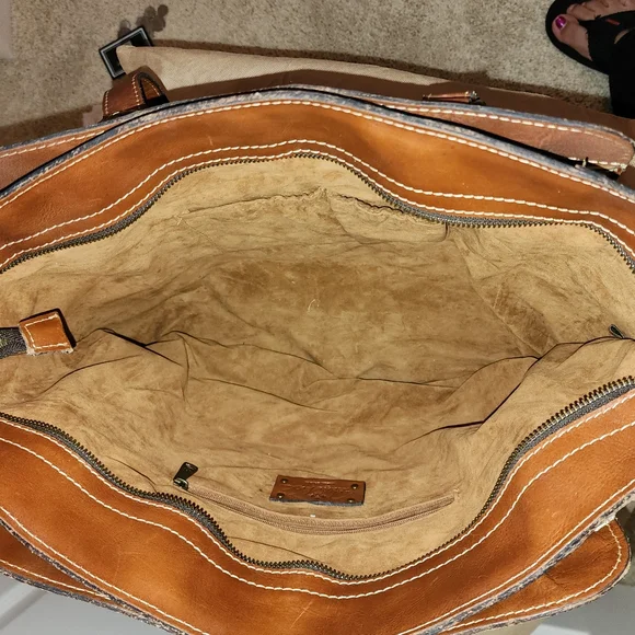 Patricia Nash Folklore Artisan Lapila Tote, Large Brown Tooled Leather bag. - Picture 5 of 11